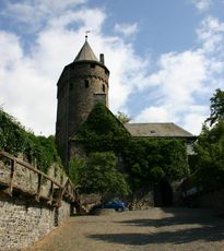 Bergfried-1.jpg